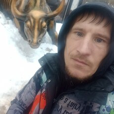 Валя, 38