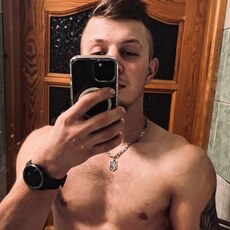 Лаврик, 23