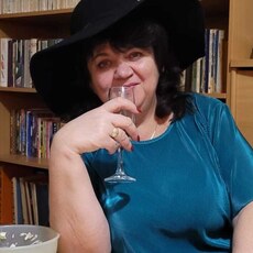 Милана, 57