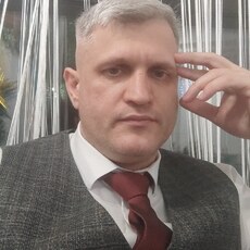Витя, 38