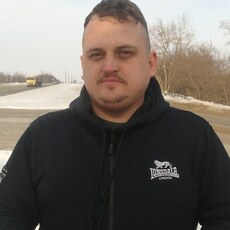 Макс, 32