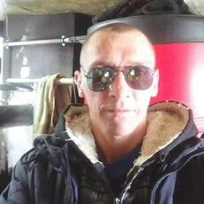 Валера, 40