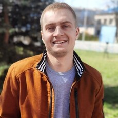 Веня, 28