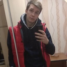 Яша, 32