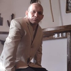 Виталий, 40