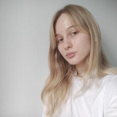 Илона, 19