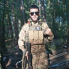 Григорий, 24