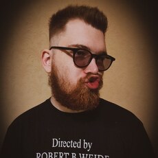 Артём, 25