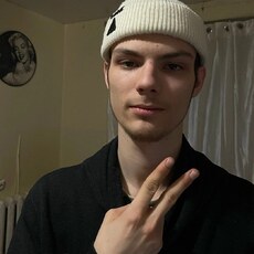 Лёня, 21