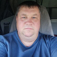 Гриша, 44