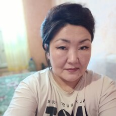 Эмма, 51