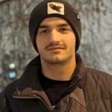 Юра, 23