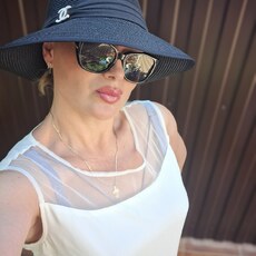 Марта, 49
