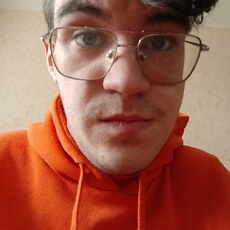 Тарас, 23