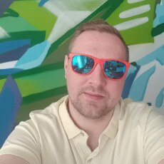 Владимир, 38