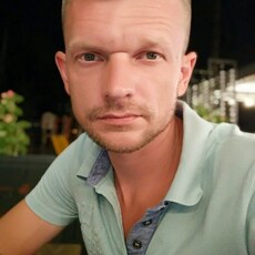 Антон, 44