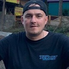 Максим, 37
