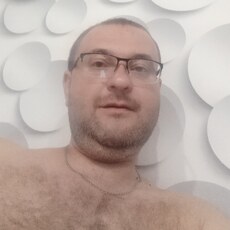 Лёва, 39