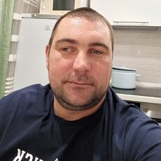 Виталий, 36