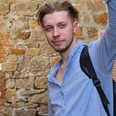 Макс, 25