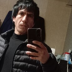 Тим, 33