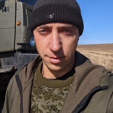 Валя, 36