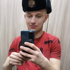 Макс, 23