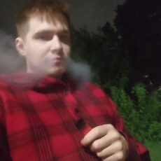 Виктор, 27