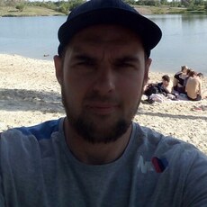 Остап, 40