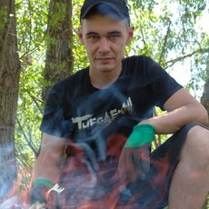 Слава, 28