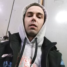 Леонид, 29
