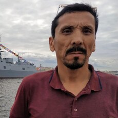 Толя, 48