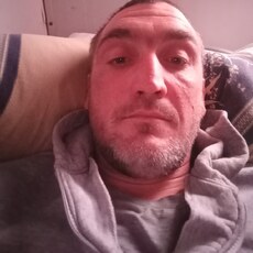 Виталя, 40