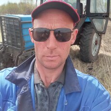 Максим, 42