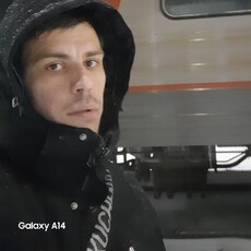 Александр, 32