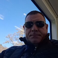 Саша, 52