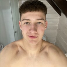 Валерий, 19