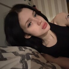 Лидия, 26
