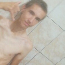 Гоша, 19