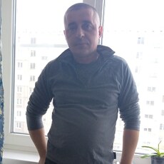 Тёма, 39