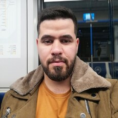 Юрий, 28