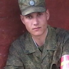 Витя, 33