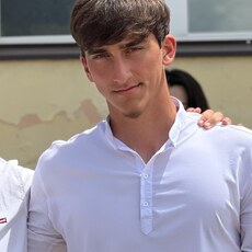 Артём, 20