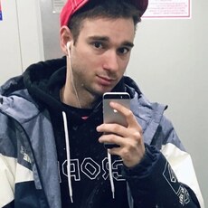Юрий, 27