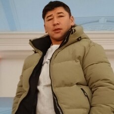 Михаил, 42