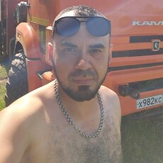 Валентин, 36