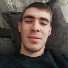 Артём, 22
