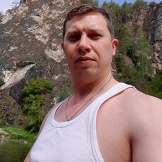 Гена, 37