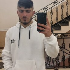 Филипп, 20