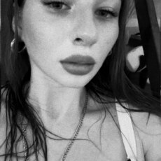 Маша, 18